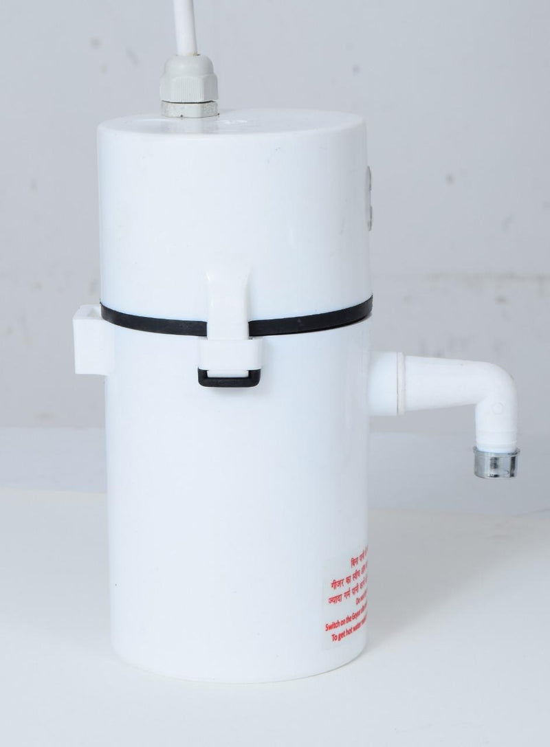 Instant Portable Water Geyser (random colour)